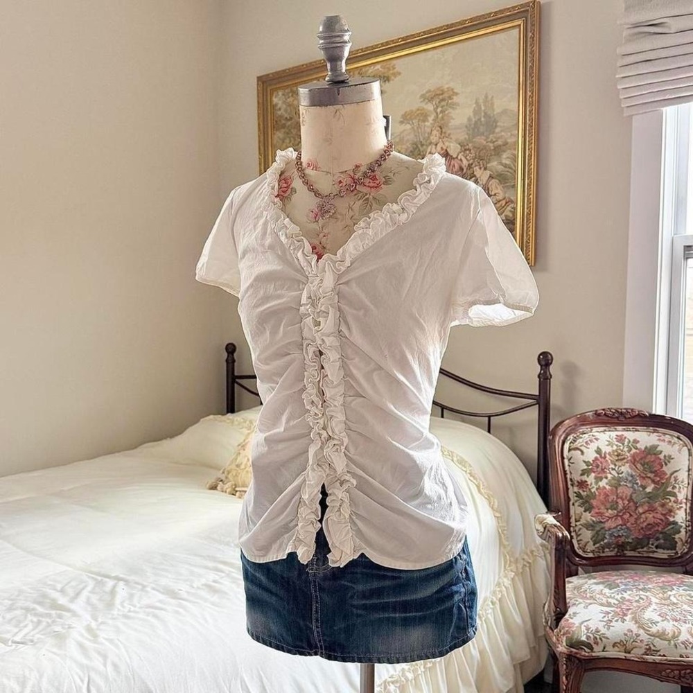 white ruffle top  90s ann taylor 8 petite ruched‎ romantic ruffle front fitted